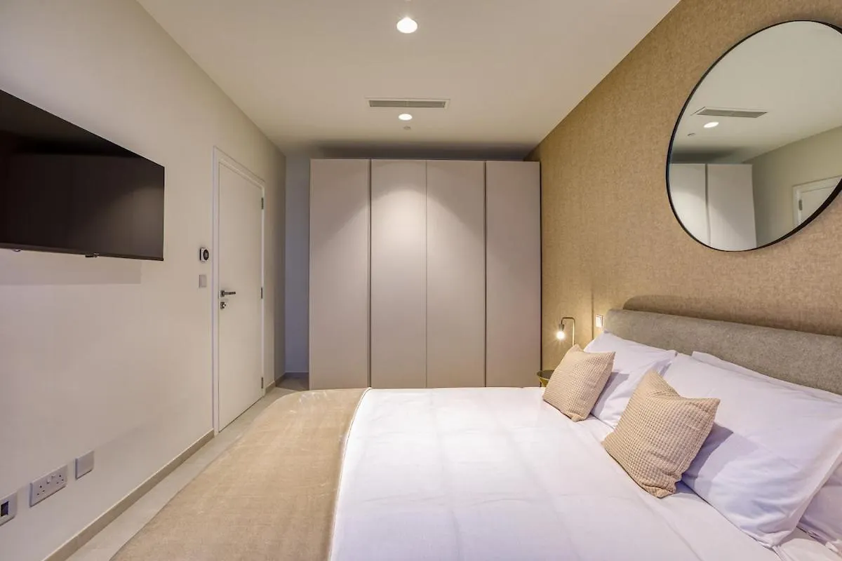 Luxury Apartment On 16Th Floor In Mercury Tower Saint Julian's Malta